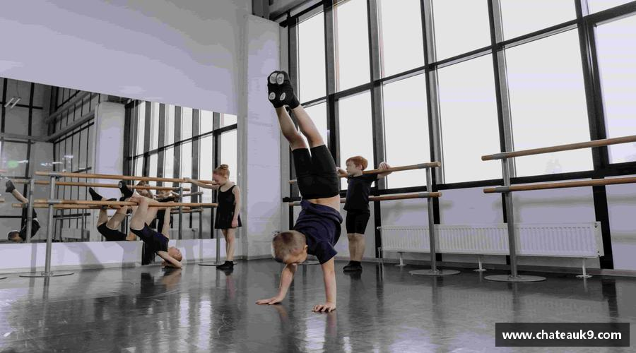 威尼斯144777cm平台顽强拼搏，无畏前行！